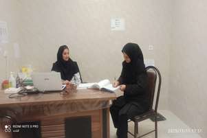  بازدید خانم مریم حسینی از پایگاه‌های پزشک خانواده دکتر فتاحی و دکتر فاطمه رحیمی در شهرستان خرم بید